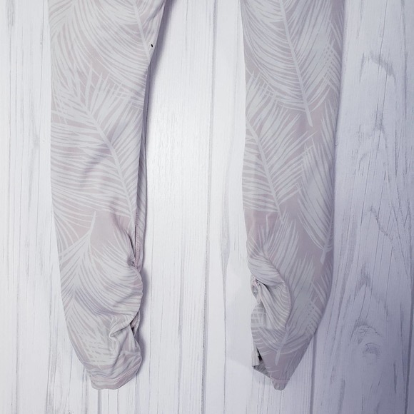 Spiritual Gangster High Vibe Leaf Printed Leggings Small - Picture 8 of 13